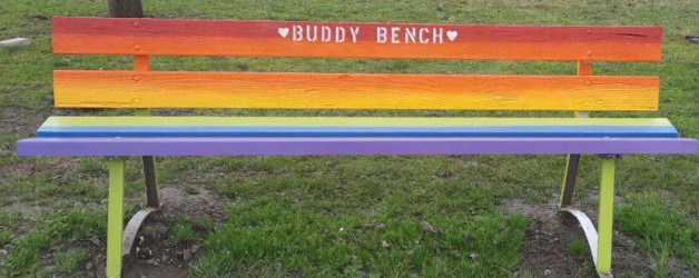 BUDDY BENCH: UNA PANCHINA CONTRO LA SOLITUDINE